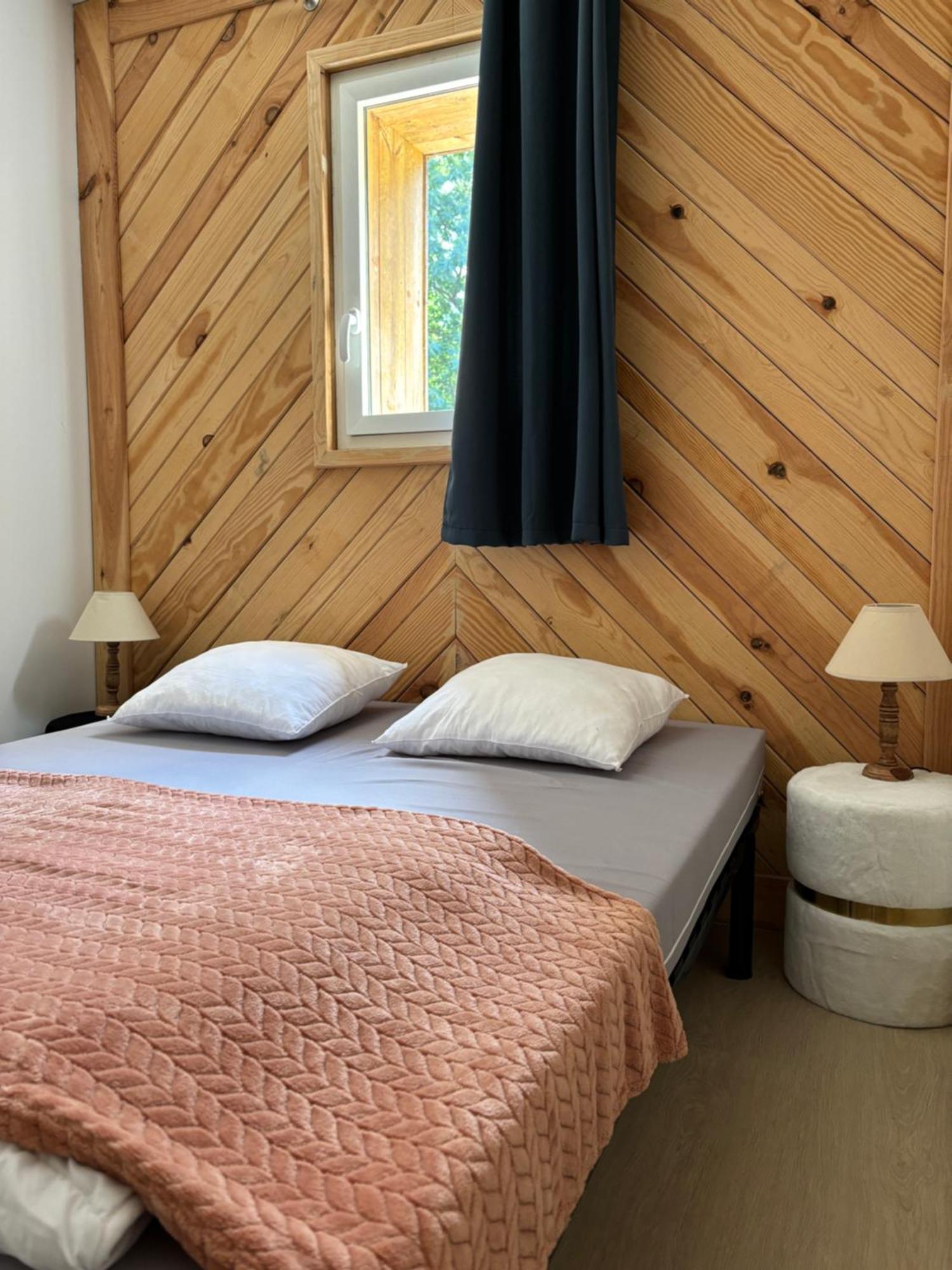 Cottages Des Pins Сент-Илер-де-Рие Екстериор снимка